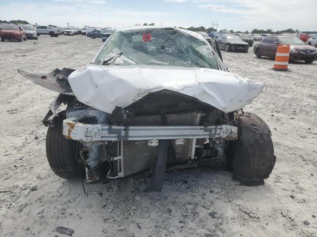 3FA6P0H73JR284657 - 2018 FORD FUSION SE WHITE photo 5