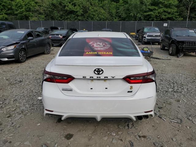 4T1S11AK7PU737755 - 2023 TOYOTA CAMRY SE NIGHT SHADE WHITE photo 6