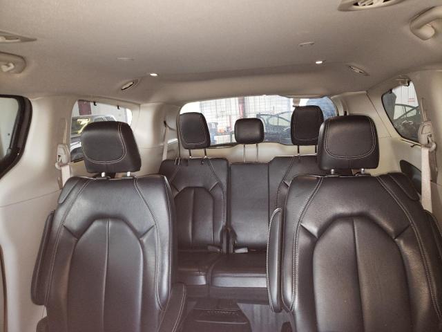 2C4RC1BG5NR152058 - 2022 CHRYSLER PACIFICA TOURING L GRAY photo 10