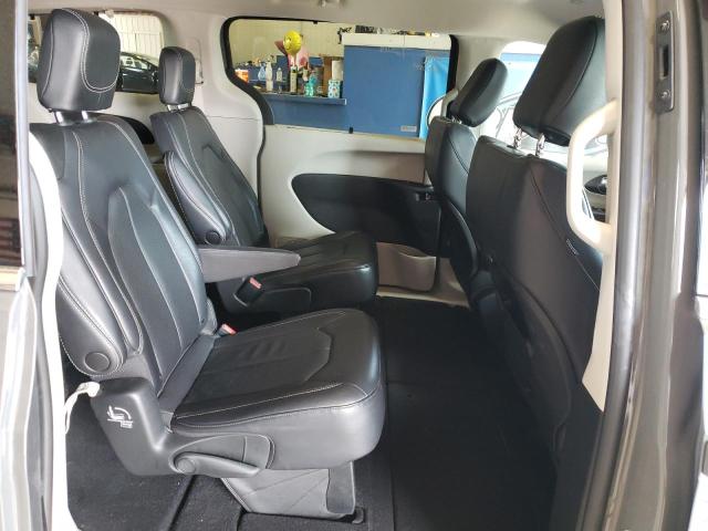 2C4RC1BG5NR152058 - 2022 CHRYSLER PACIFICA TOURING L GRAY photo 11
