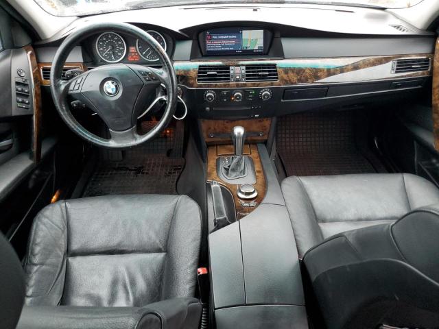 WBANN73526CN03301 - 2006 BMW 530 XIT SILVER photo 8
