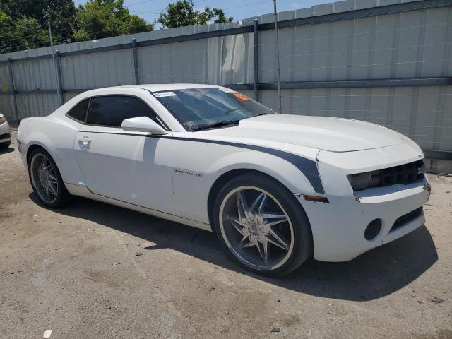 2G1FE1ED8B9212515 - 2011 CHEVROLET CAMARO LS WHITE photo 4