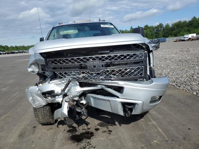 1GC2KXEG8DZ277675 - 2013 CHEVROLET SILVERADO K2500 HEAVY DUTY LT SILVER photo 5