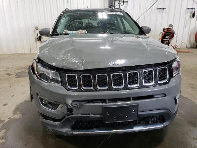 3C4NJDCB7KT780446 - 2019 JEEP COMPASS LIMITED GRAY photo 5