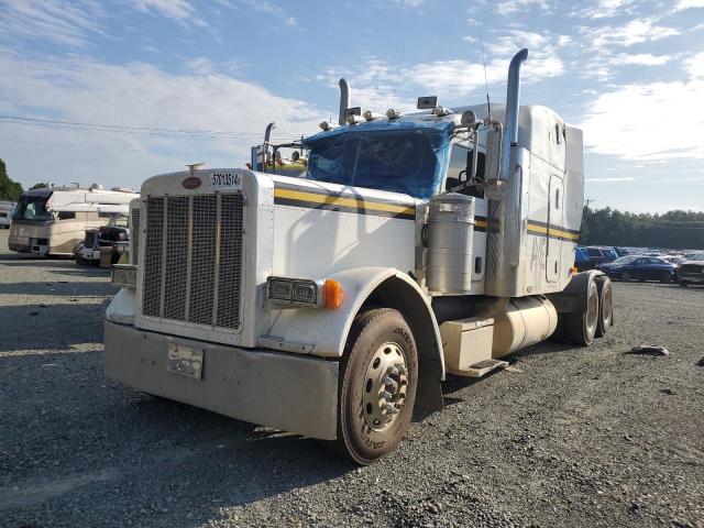 1XP5DB9X25N871769 - 2005 PETERBILT 379 WHITE photo 2