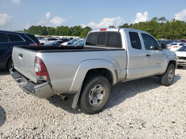 5TFTX4GN6BX004369 - 2011 TOYOTA TACOMA PRERUNNER ACCESS CAB SILVER photo 3