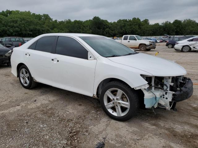 4T1BF1FK0EU329167 - 2014 TOYOTA CAMRY L WHITE photo 4