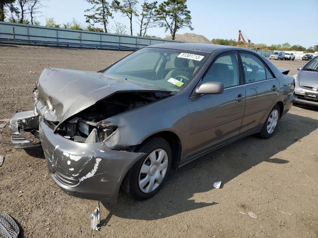 4T1BE32K22U556330 - 2002 TOYOTA CAMRY LE GRAY photo 1