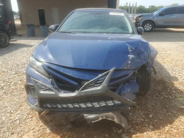 4T1T11AK9PU134391 - 2023 TOYOTA CAMRY SE NIGHT SHADE BLUE photo 5