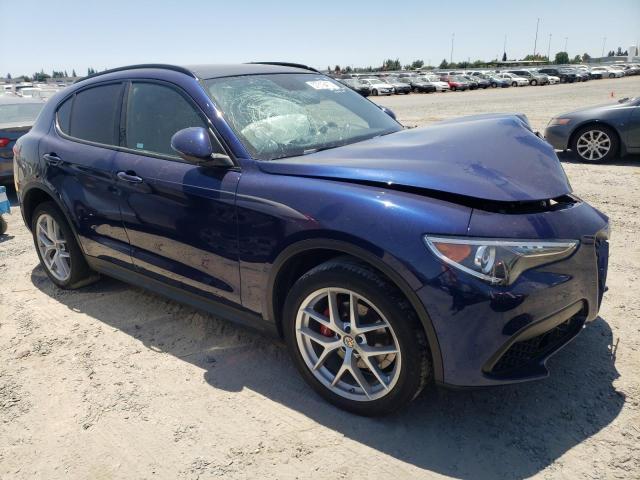 ZASPAKBN8K7C43766 - 2019 ALFA ROMEO STELVIO TI BLUE photo 4