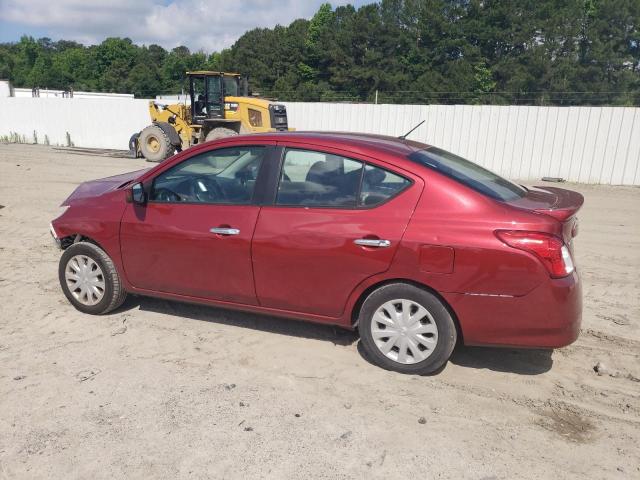 3N1CN7AP3JL853955 - 2018 NISSAN VERSA S RED photo 2