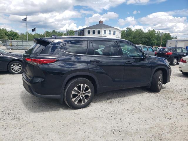 5TDGZRBH3MS123631 - 2021 TOYOTA HIGHLANDER XLE BLACK photo 3