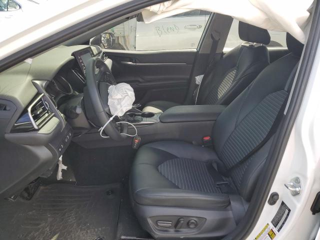 4T1T11AK3PU827067 - 2023 TOYOTA CAMRY SE NIGHT SHADE WHITE photo 7