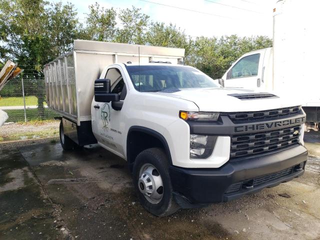 1GB3YSE77LF246265 - 2020 CHEVROLET SILVERADO K3500 WHITE photo 4