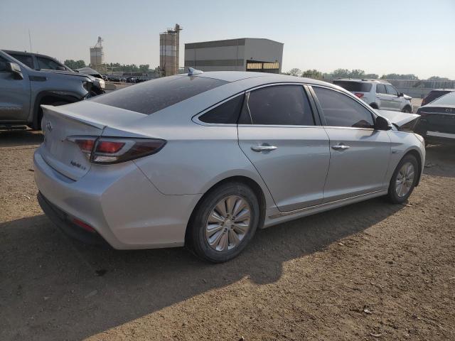 KMHE24L12HA055482 - 2017 HYUNDAI SONATA HYBRID SILVER photo 3