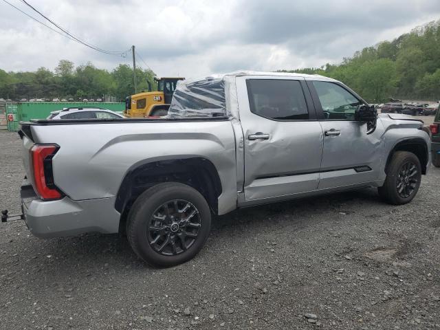 5TFNA5DB7RX142071 - 2024 TOYOTA TUNDRA CREWMAX PLATINUM 银色 照片 3