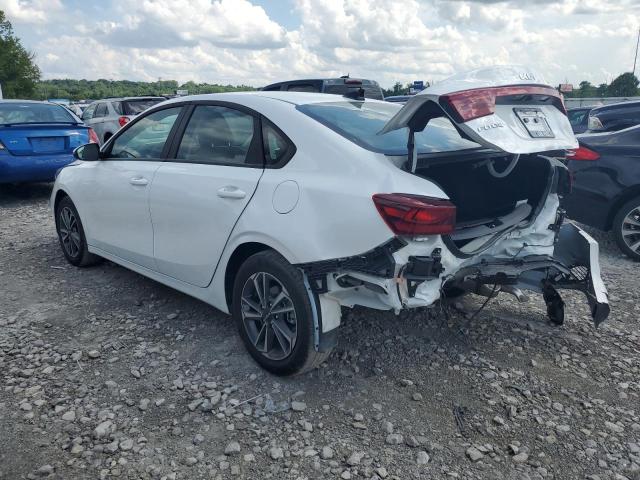 3KPF24AD6RE766980 - 2024 KIA FORTE LX WHITE photo 2