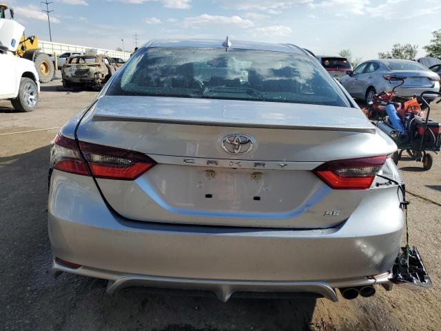 4T1G11AK2RU892593 - 2024 TOYOTA CAMRY SE NIGHT SHADE SILVER photo 6