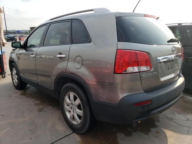 5XYKT4A18BG171154 - 2011 KIA SORENTO BASE GRAY photo 2