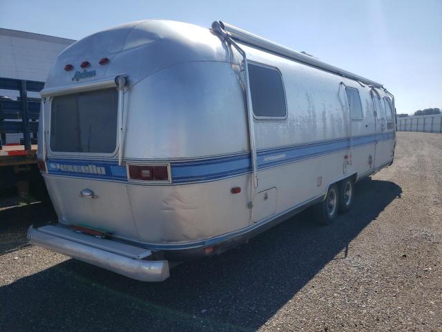 1STMEAS27JJ505568 - 1988 AIRS EXCELLA 双色 照片 4