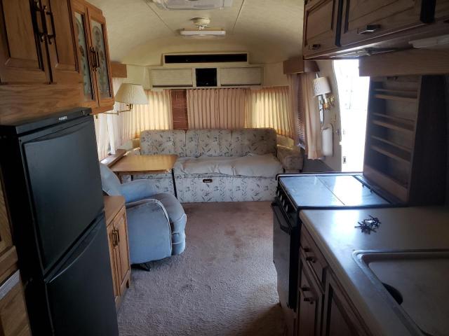 1STMEAS27JJ505568 - 1988 AIRS EXCELLA 双色 照片 5