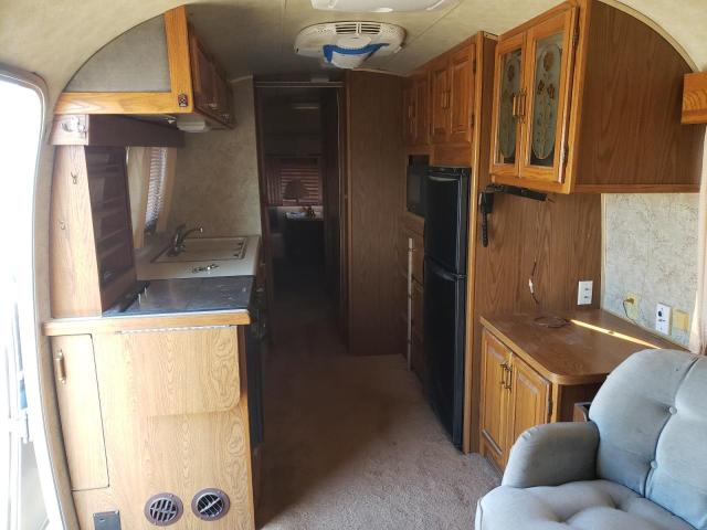 1STMEAS27JJ505568 - 1988 AIRS EXCELLA 双色 照片 6