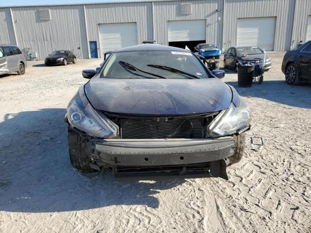 1N4AL3AP2JC142414 - 2018 NISSAN ALTIMA 2.5 BLUE photo 5