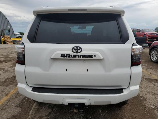 JTEMU5JR4N6080936 - 2022 TOYOTA 4RUNNER SR5/SR5 PREMIUM WHITE photo 6