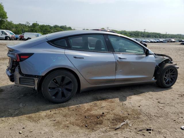 5YJ3E1EB0SF885352 - 2025 TESLA MODEL 3 银色 照片 3