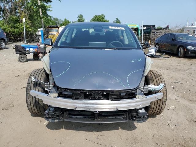 5YJ3E1EB0SF885352 - 2025 TESLA MODEL 3 银色 照片 5