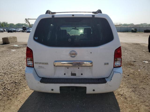5N1AR18UX5C701735 - 2005 NISSAN PATHFINDER LE 白色 照片 6