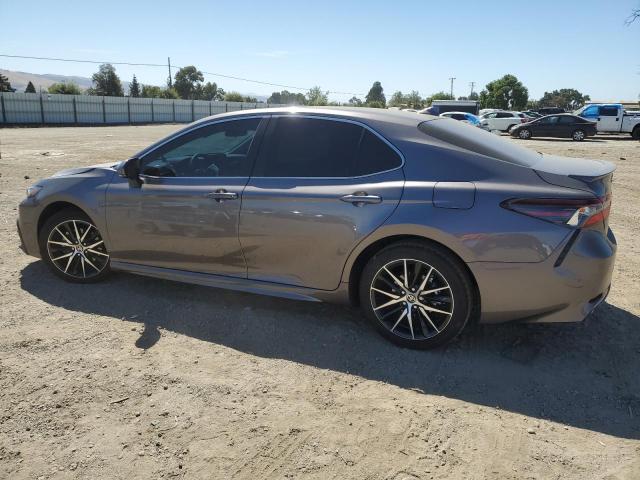 4T1G31AK5RU071496 - 2024 TOYOTA CAMRY SE NIGHT SHADE CHARCOAL photo 2