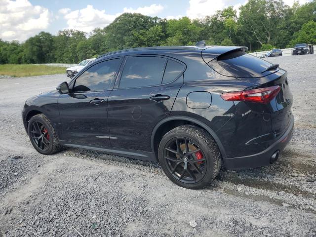 ZASPAJAN3K7C71163 - 2019 ALFA ROMEO STELVIO BLACK photo 2