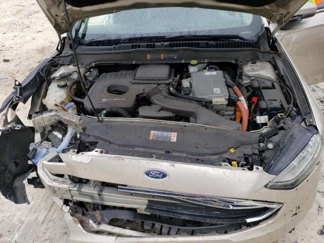 3FA6P0LU9JR137465 - 2018 FORD FUSION SE HYBRID GOLD photo 11