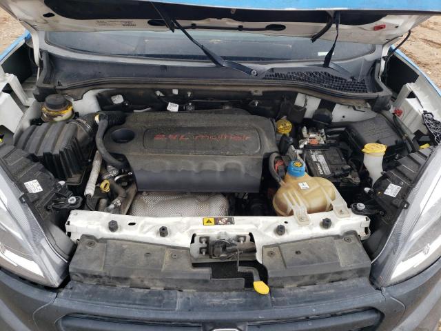 ZFBERFAB9J6H74248 - 2018 RAM PROMASTER თეთრი ფოტო 11