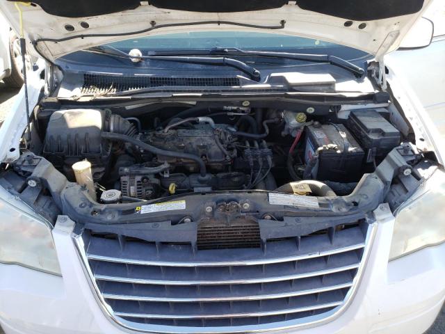 2A8HR54P98R696932 - 2008 CHRYSLER TOWN AND C TOURING WHITE photo 7