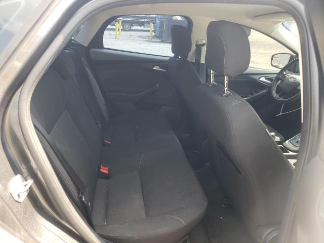 1FADP3F25JL207903 - 2018 FORD FOCUS SE ნაცრისფერი ფოტო 10