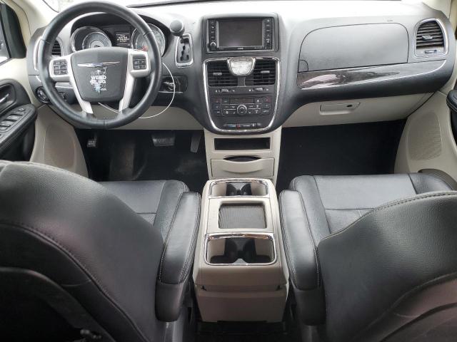 2C4RC1CG3GR128357 - 2016 CHRYSLER TOWN & COU TOURING L WHITE photo 8