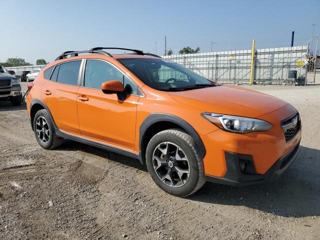 JF2GTACC7JH249319 - 2018 SUBARU CROSSTREK PREMIUM ORANGE photo 4