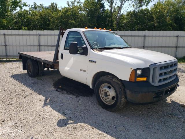 1FDWF36P46EB85692 - 2006 FORD F350 SUPER DUTY WHITE photo 4