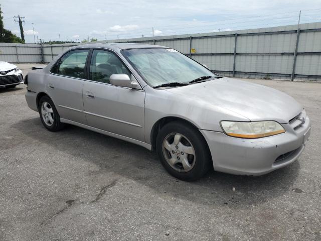 1HGCG6676XA038824 - 1999 HONDA ACCORD EX GOLD photo 4