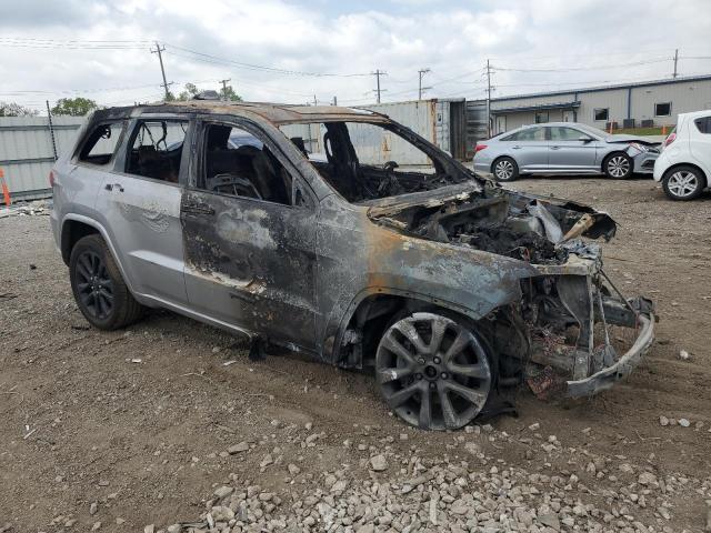 1C4RJFAG3KC606963 - 2019 JEEP GRAND CHER LAREDO 银色 照片 4