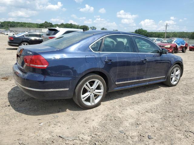 1VWCN7A31DC048530 - 2013 VOLKSWAGEN PASSAT SEL BLUE photo 3