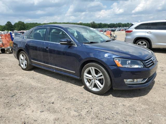 1VWCN7A31DC048530 - 2013 VOLKSWAGEN PASSAT SEL BLUE photo 4