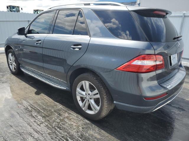 4JGDA5HBXDA138965 - 2013 MERCEDES-BENZ ML 350 4MATIC GRAY photo 2