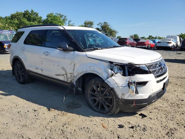 1FM5K8D88JGB52627 - 2018 FORD EXPLORER XLT WHITE photo 4