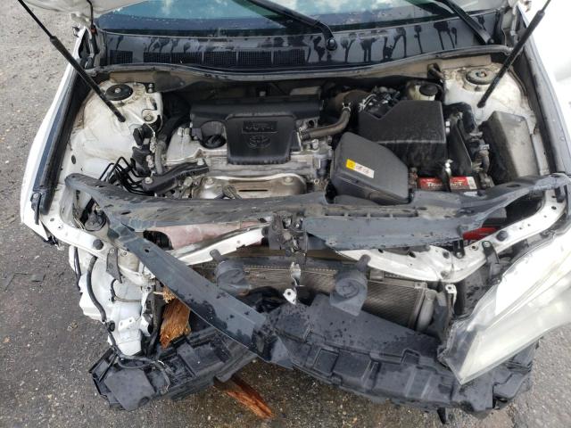 4T1BF1FK3HU294502 - 2017 TOYOTA CAMRY LE WHITE photo 11