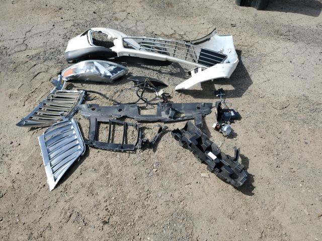 1LNHM93RX9G619372 - 2009 LINCOLN MKS თეთრი ფოტო 12