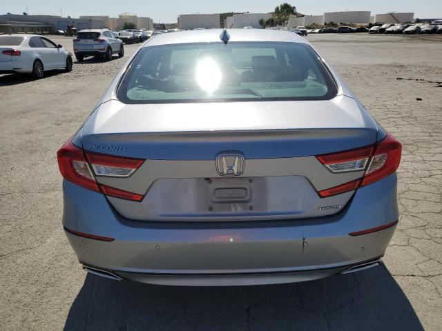 1HGCV1F96JA074661 - 2018 HONDA ACCORD TOURING SILVER photo 6