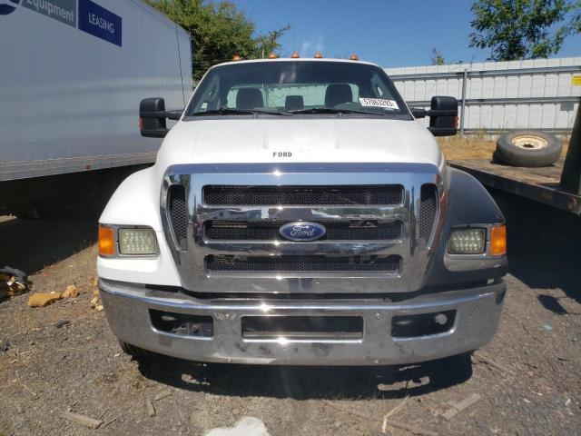 3FRWF6FC8BV639317 - 2011 FORD F650 SUPER DUTY WHITE photo 5